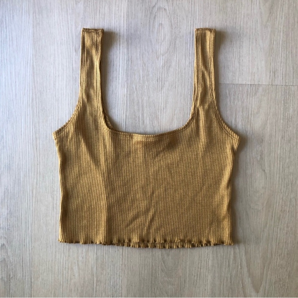 Woman’s Forever 21 Yellow Fitted Crop Tank Top
